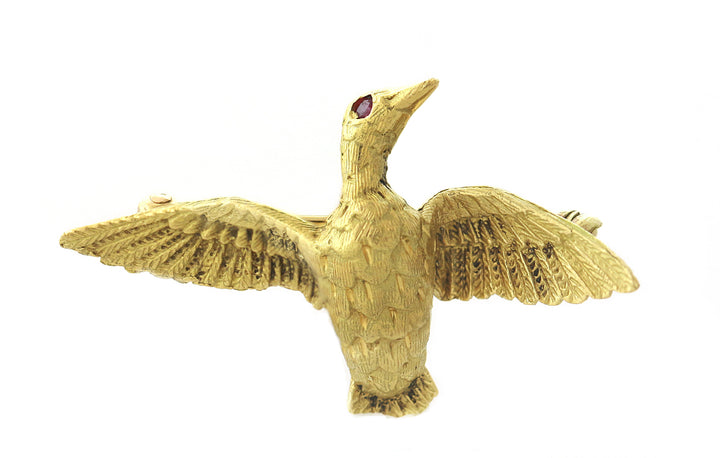 18kt Yellow Gold Ruby Pin