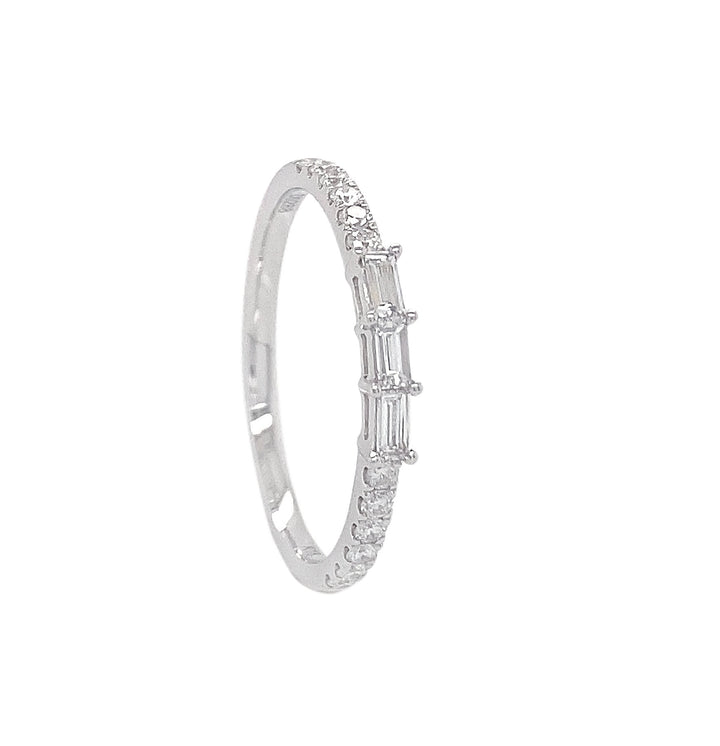 18kt White Gold Diamond Band