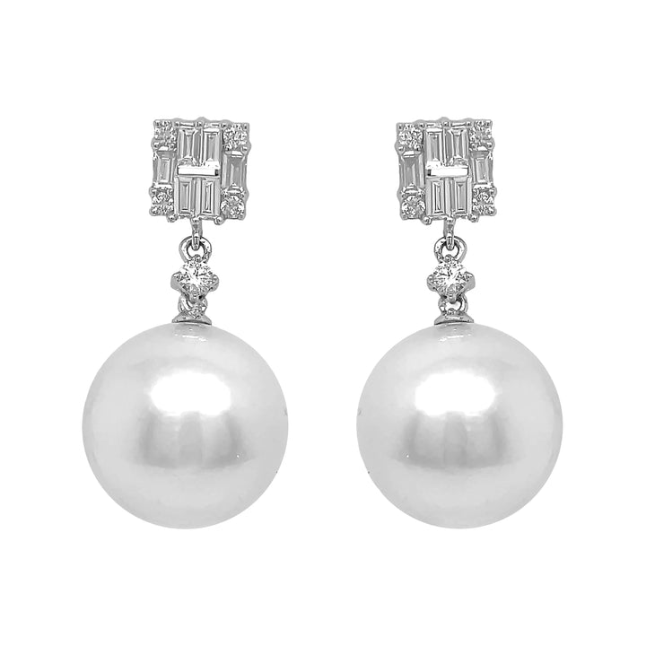 18kt White Gold Diamond and Pearl Earring