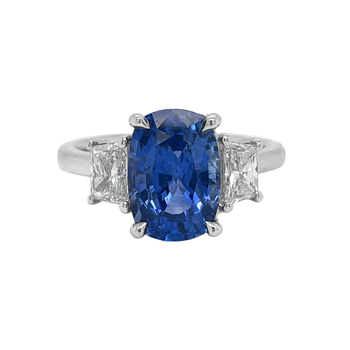 18kt White Gold Diamond and Blue Sapphire Ring