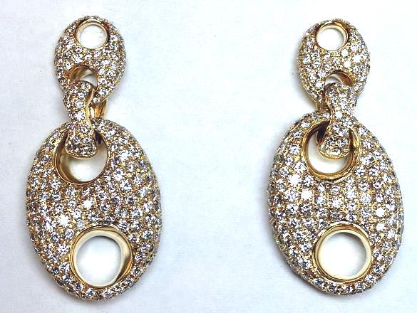 18kt Yellow Gold Diamond Dangling Earrings