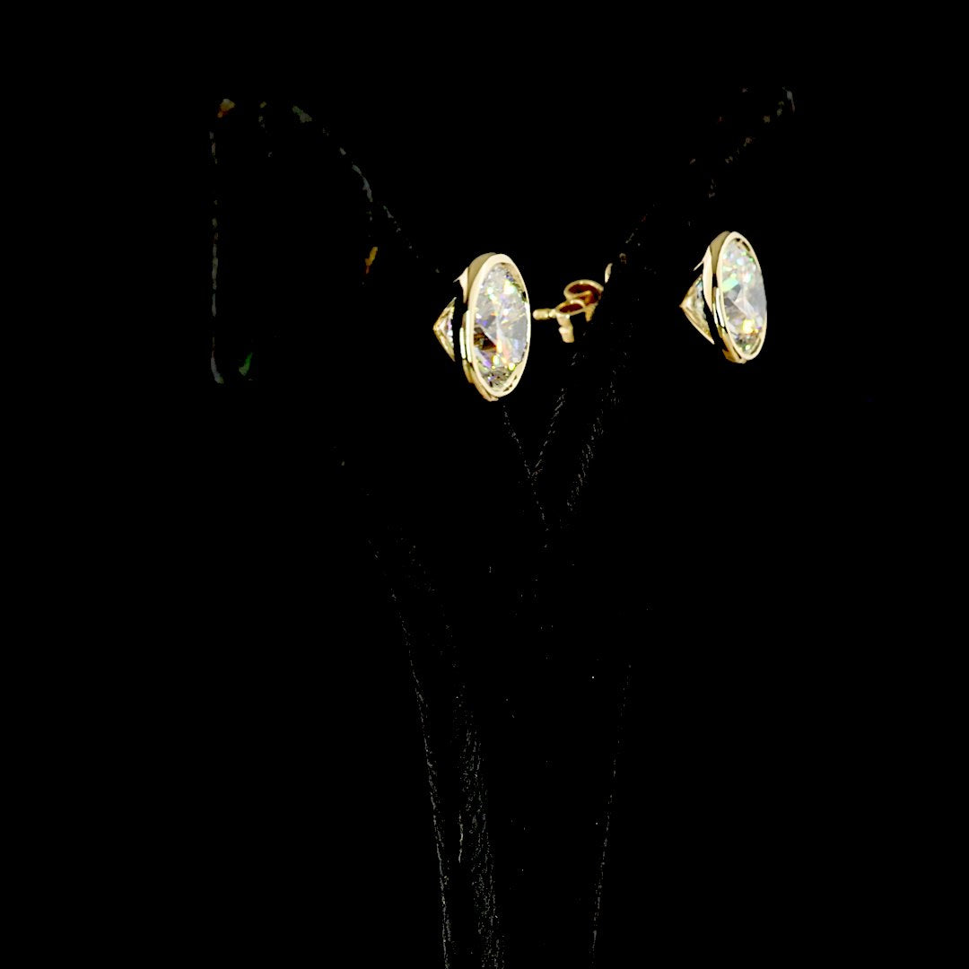 14kt Yellow Gold Lab Diamond Studs