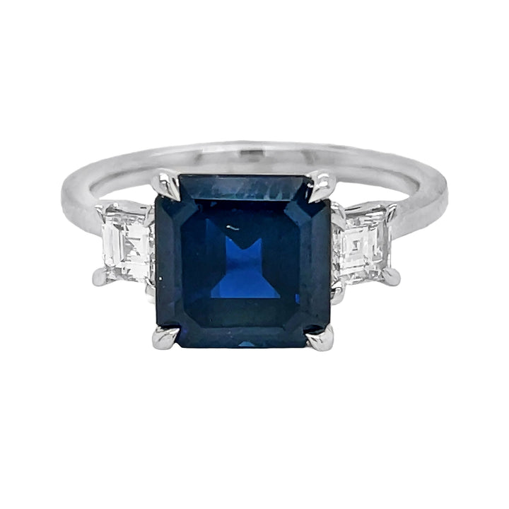 18kt White Gold Diamond and Blue Sapphire Ring