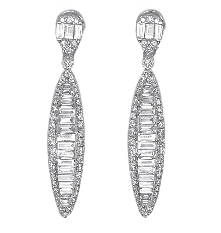18kt White Gold Diamond Earrings