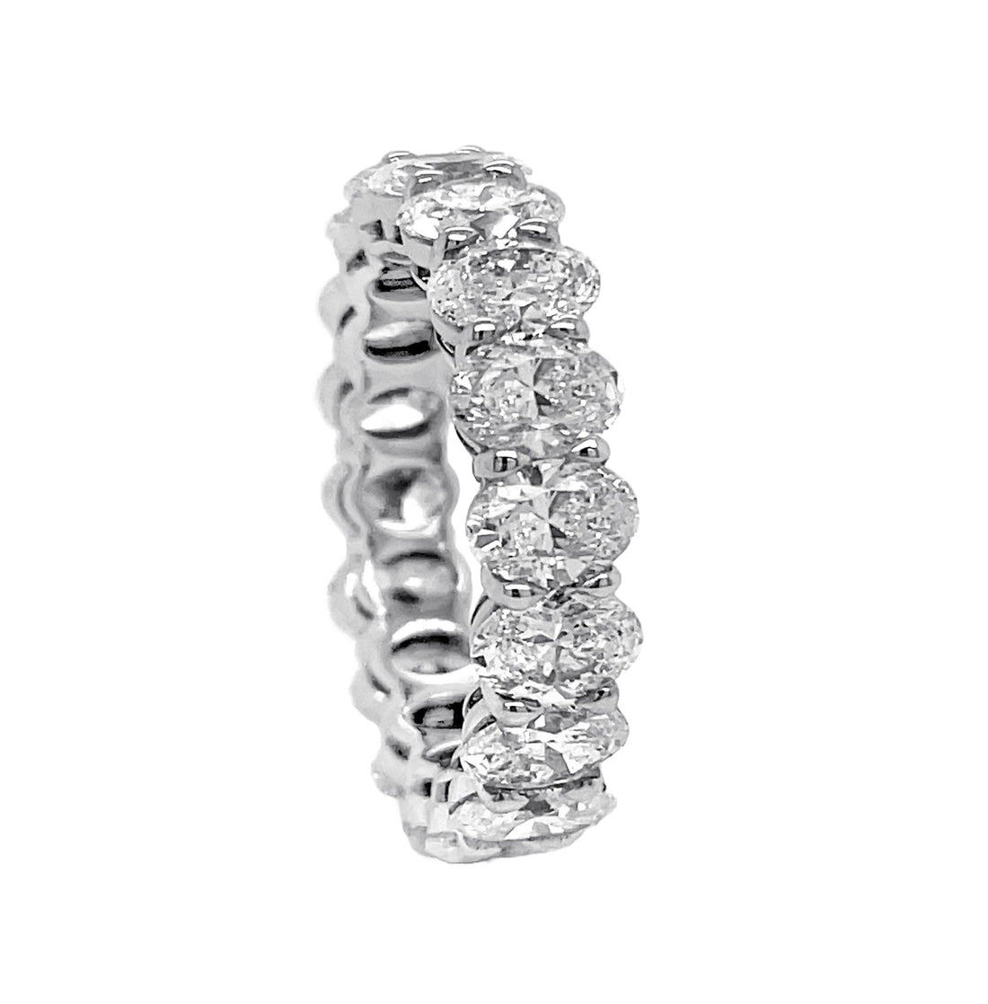 18kt White Gold Diamond Eternity Band