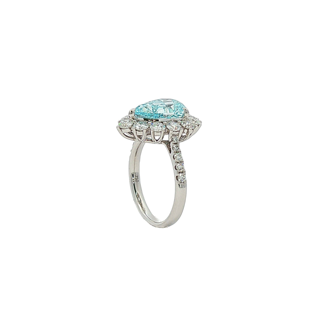 18kt White Gold Lab Diamond Ring