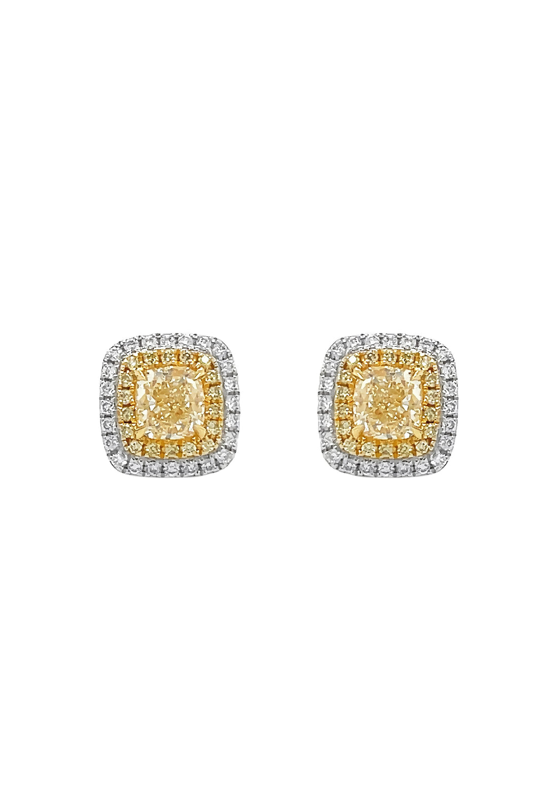 18kt White Gold Diamond Studs