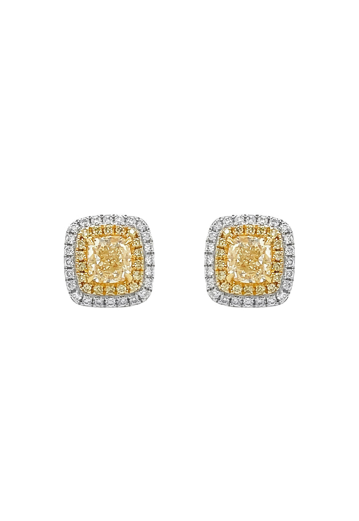 18kt White Gold Diamond Studs