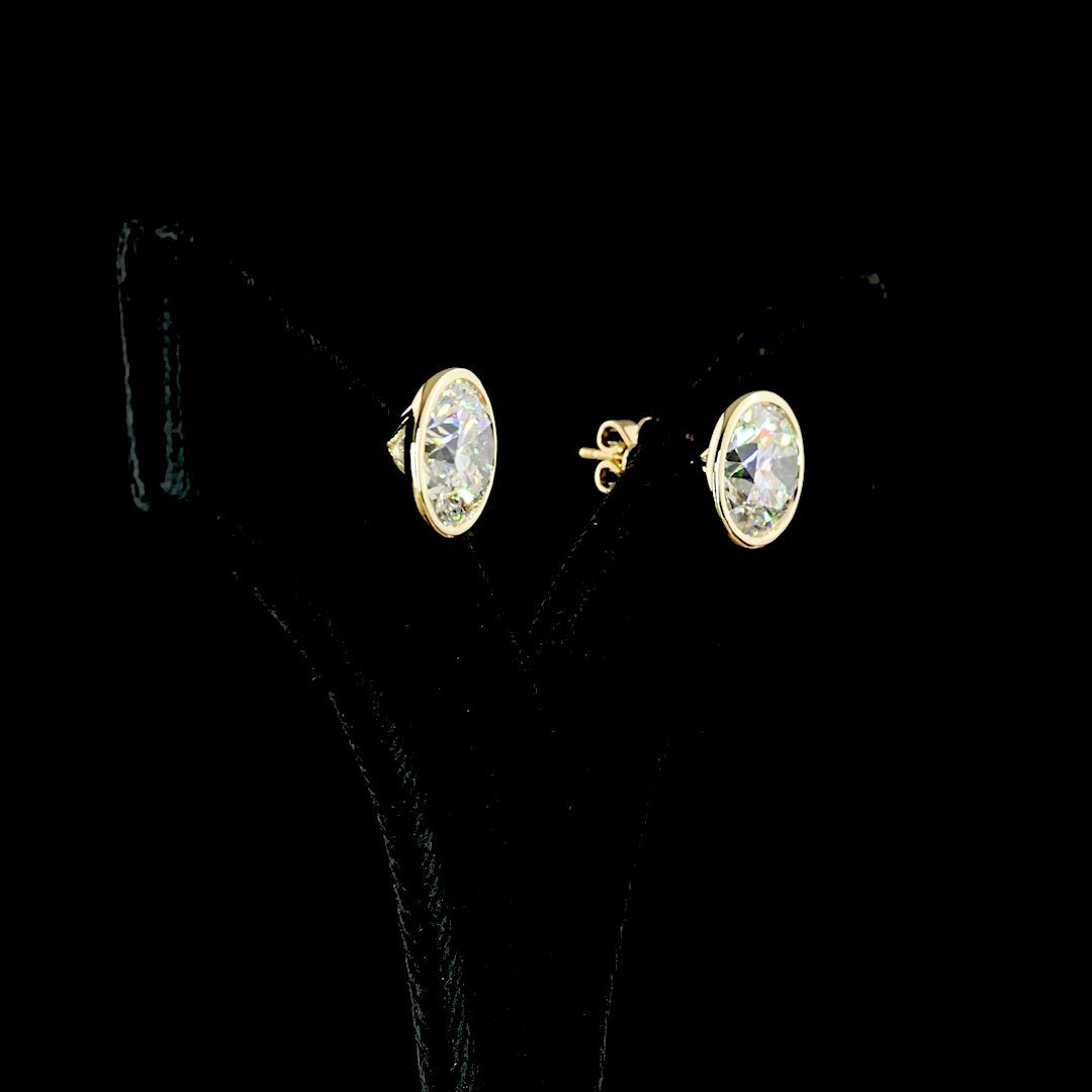 14kt Yellow Gold Lab Diamond Studs