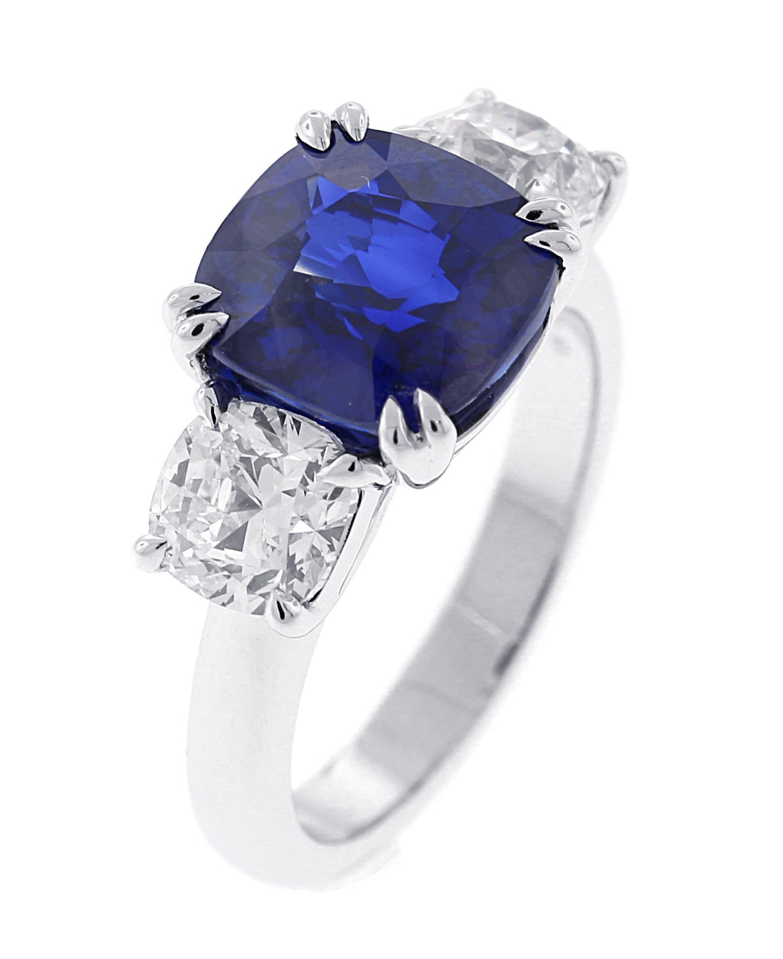 18kt WHite Gold GIA Certified Diamond And Sapphire Ring