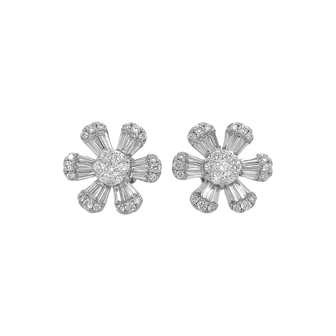 18kt White Gold Diamond Flower Earrings