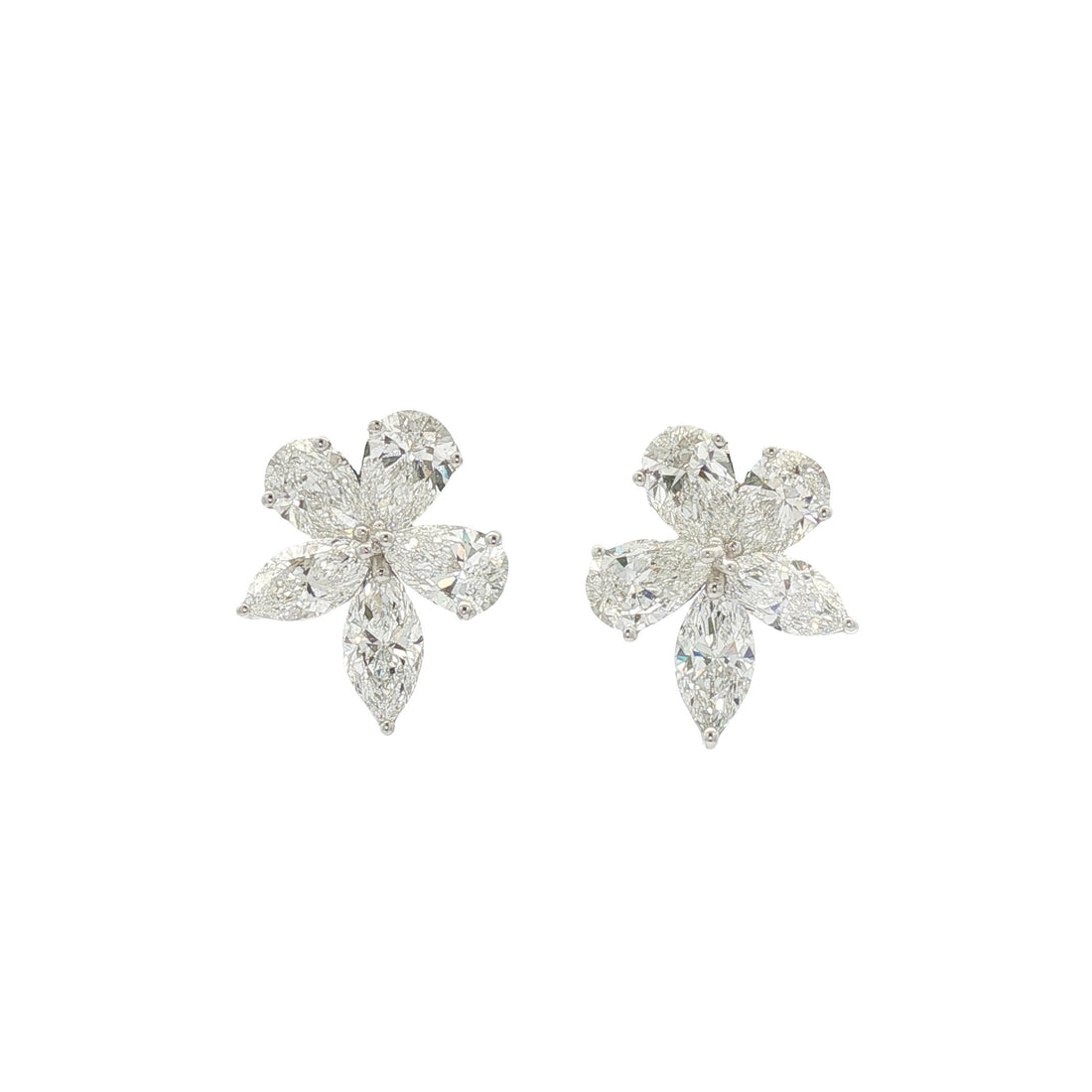 18kt White Gold Lab Diamond Earrings