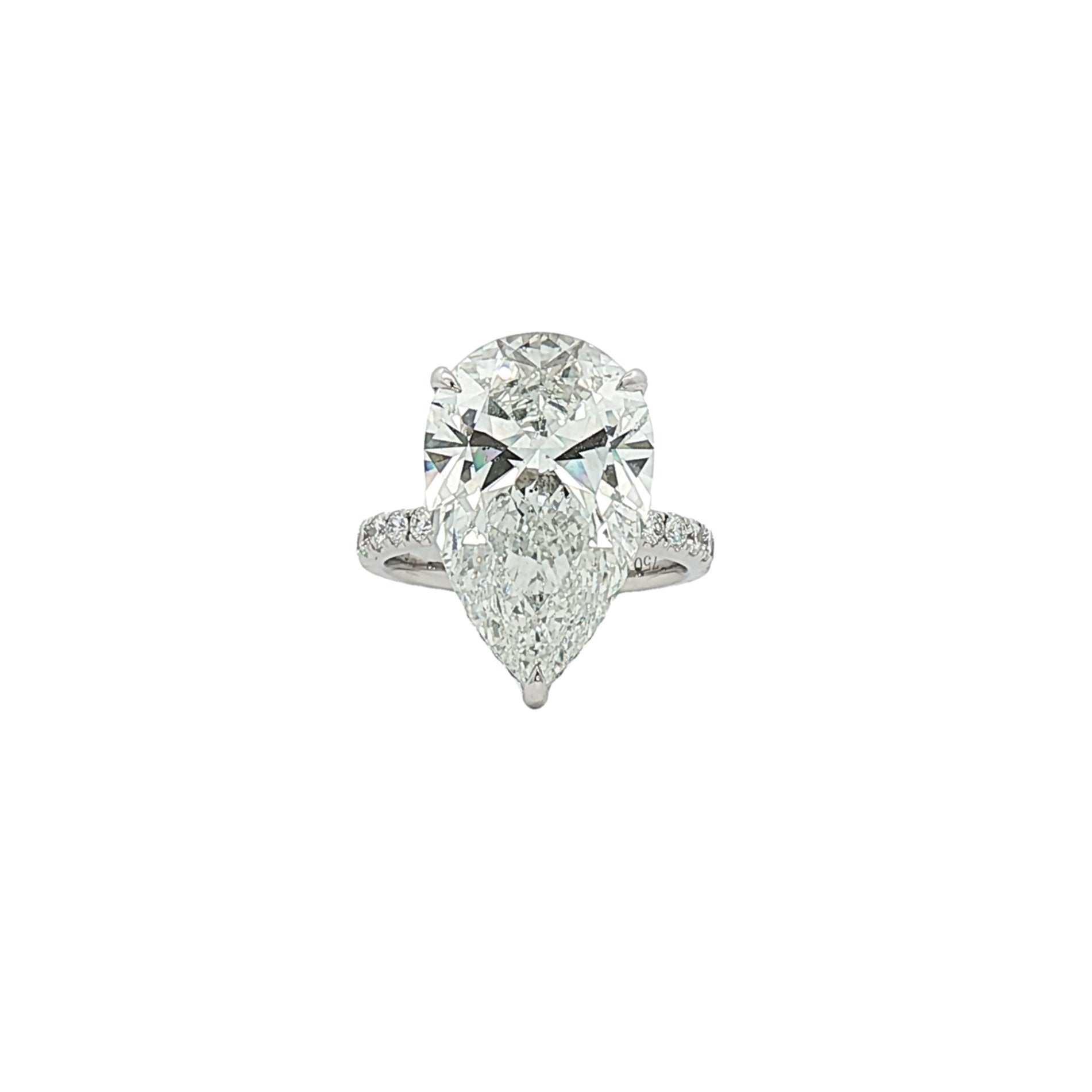 18kt White Gold Lab Diamond Ring