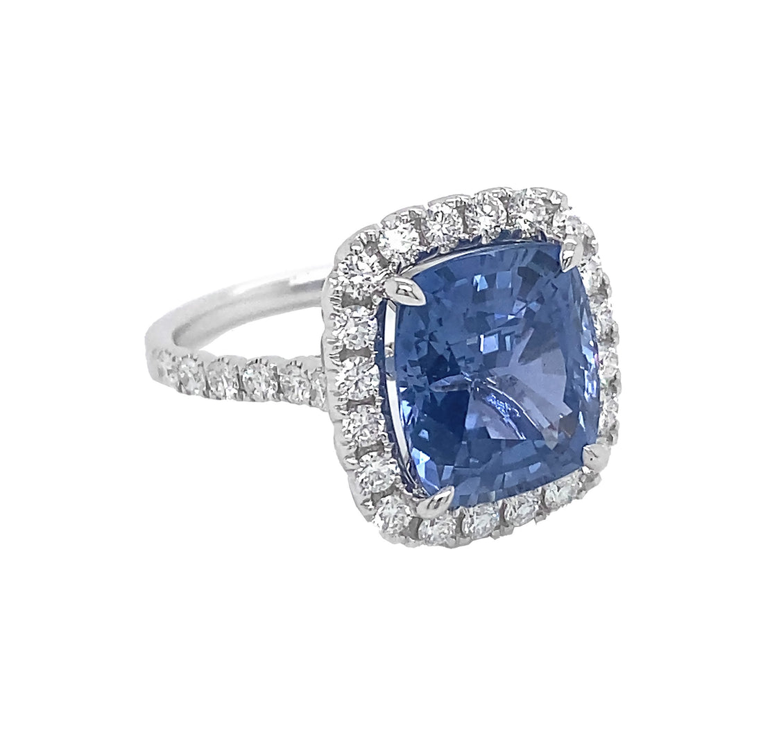 18kt White Gold Diamond and Sapphire Ring