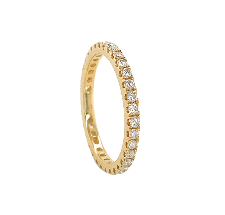 18kt Yellow Gold Diamond Band