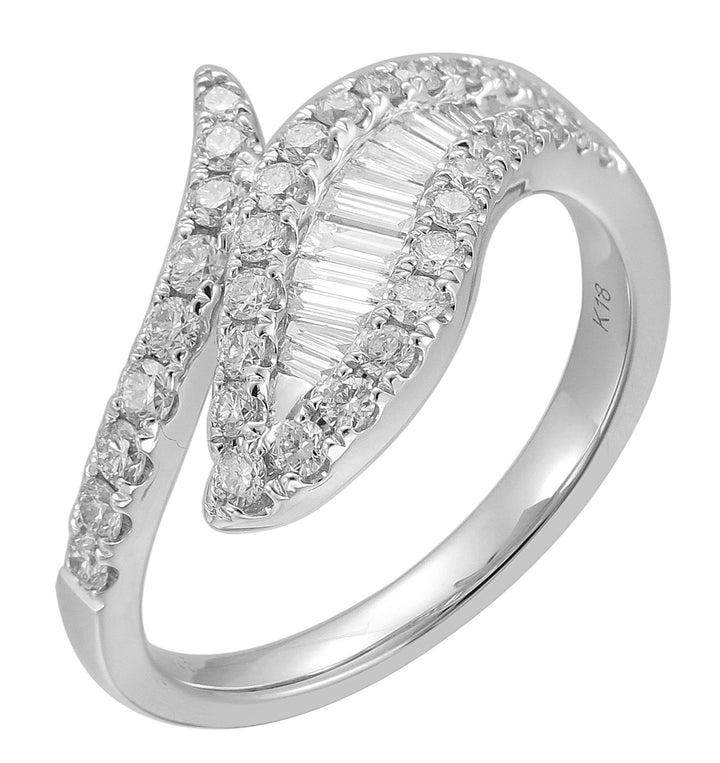 18kt White Gold Diamond Ring