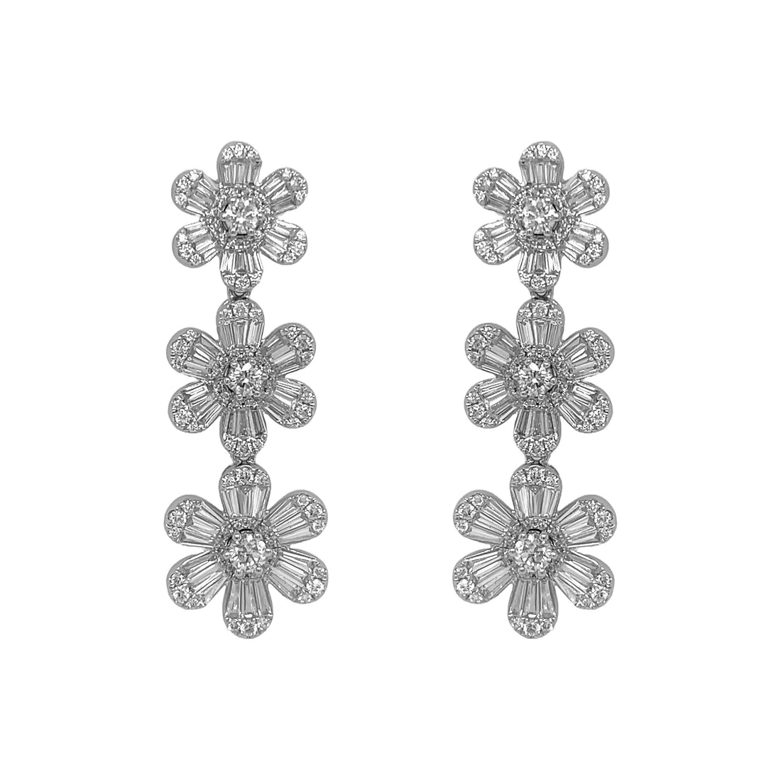 18kt White Gold Diamond Dangling Flower Earrings