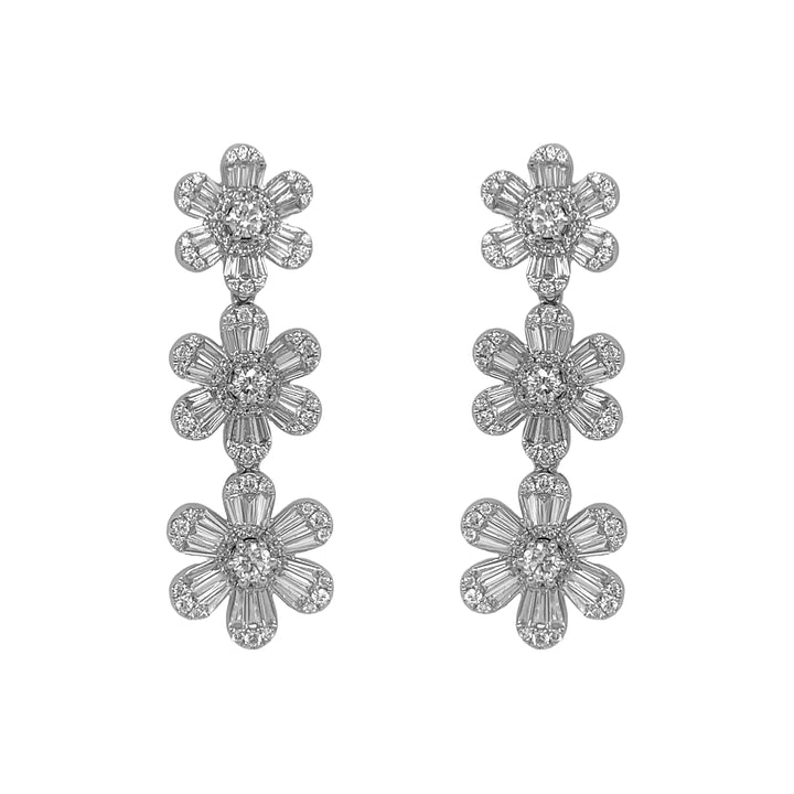 18kt White Gold Diamond Dangling Flower Earrings