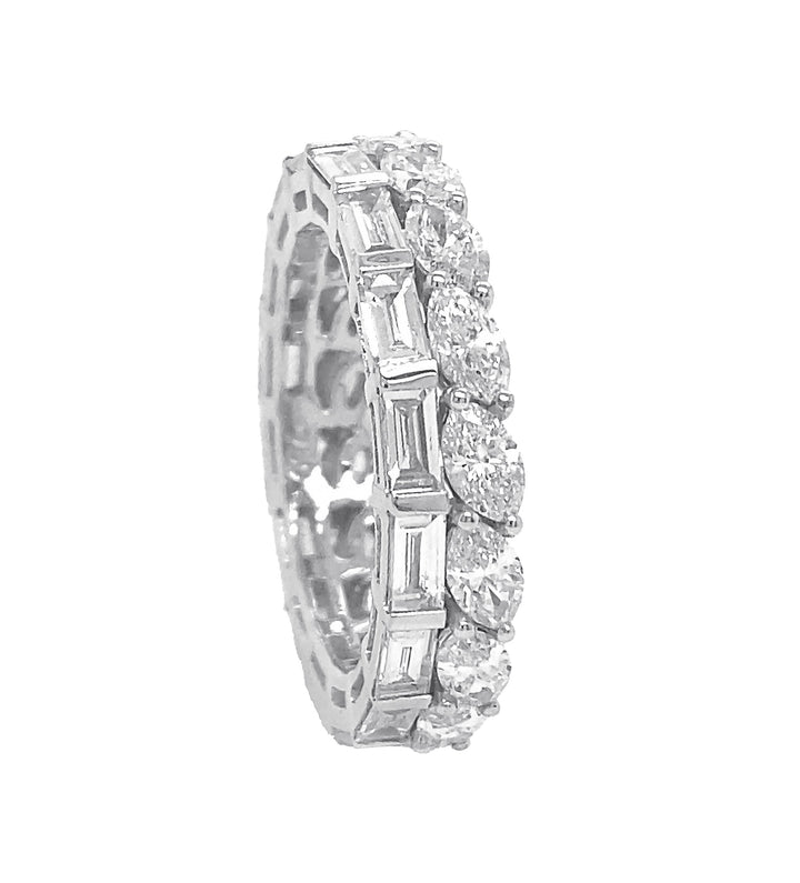 18kt White Gold Diamond Band