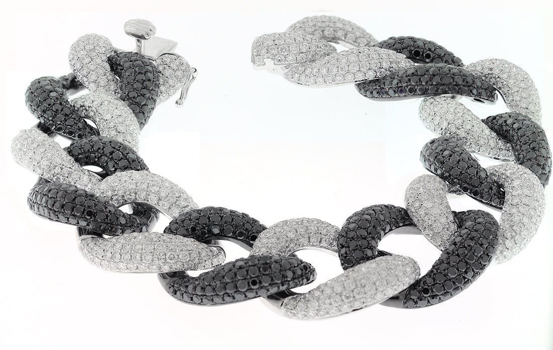 18kt White Gold Diamond And Black Diamond Bracelet