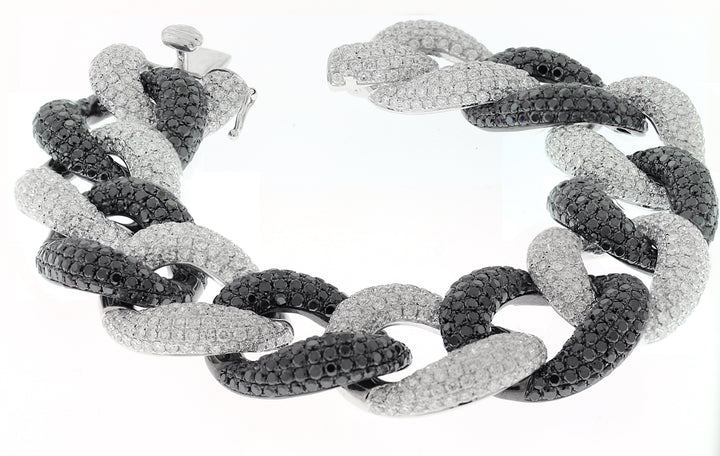 18kt White Gold Diamond And Black Diamond Bracelet