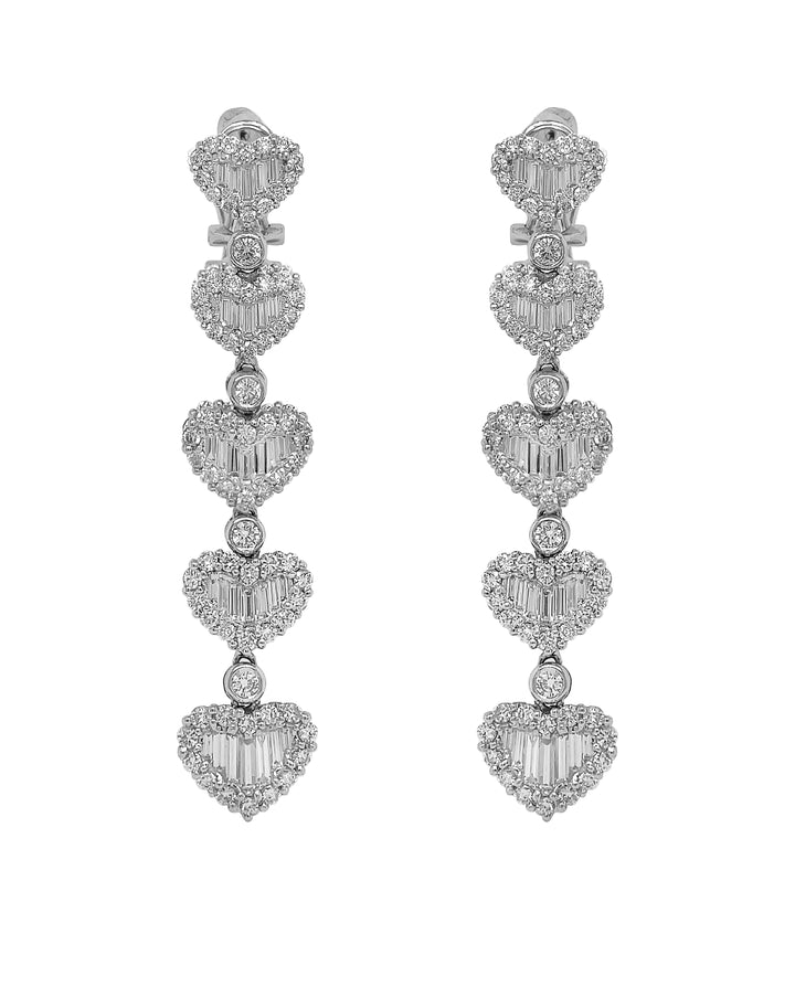 18kt White Gold Diamond Dangling Earrings