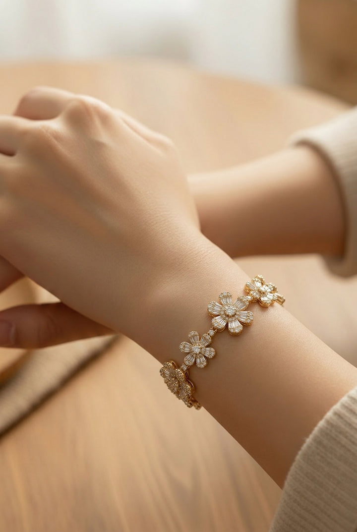 18kt Yellow Gold Diamond Bracelet