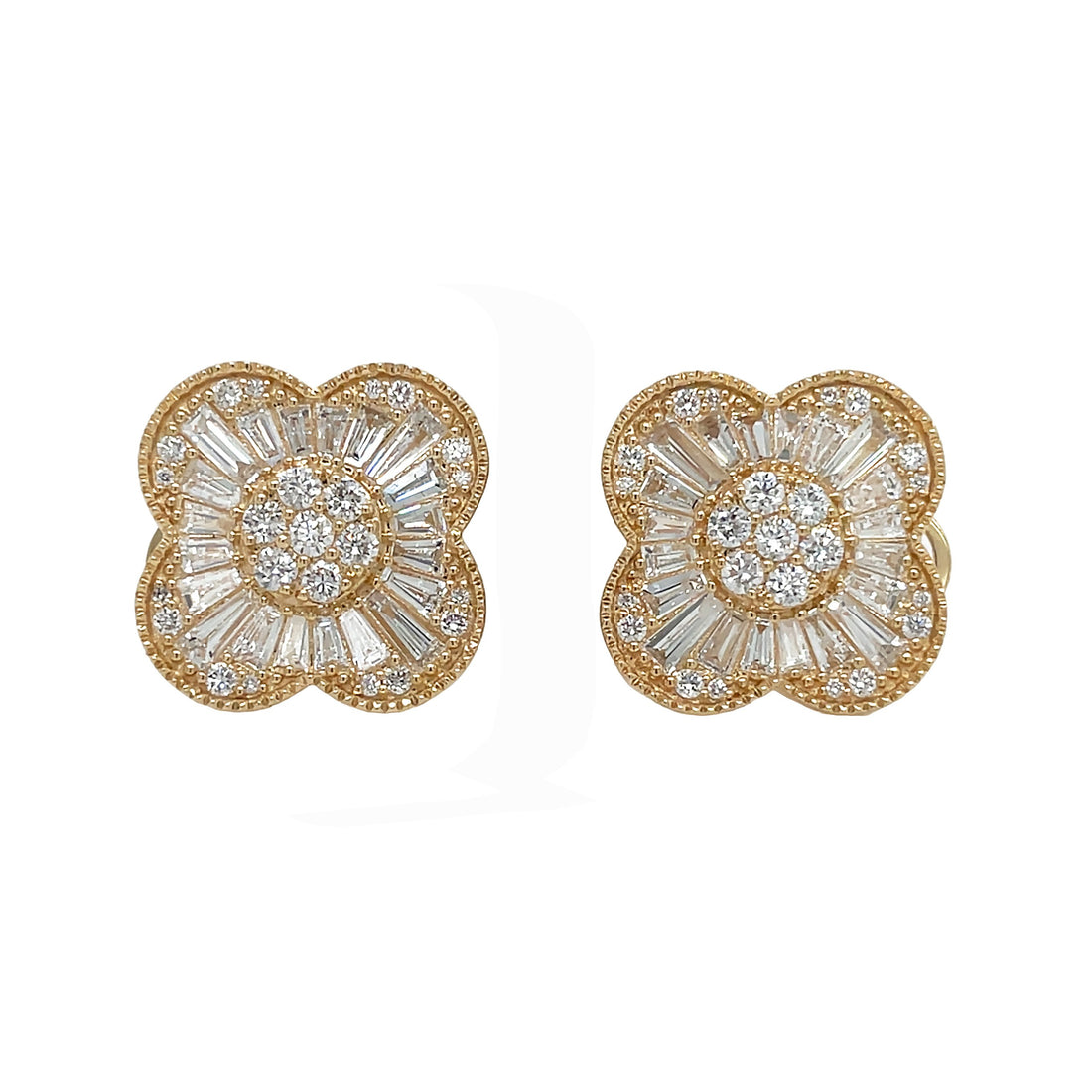 18kt Yellow Gold Diamond Flower Earrings