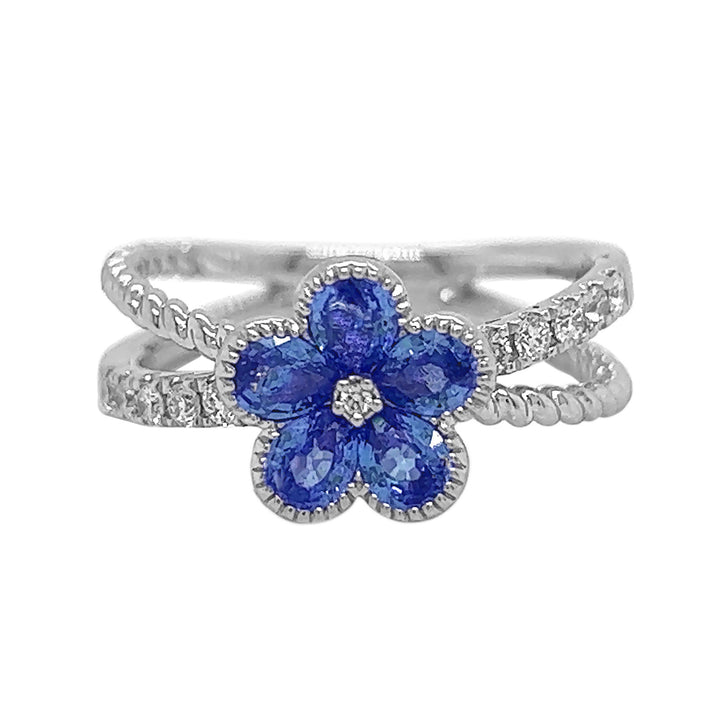 18kt White Gold Diamond and Sapphire Ring