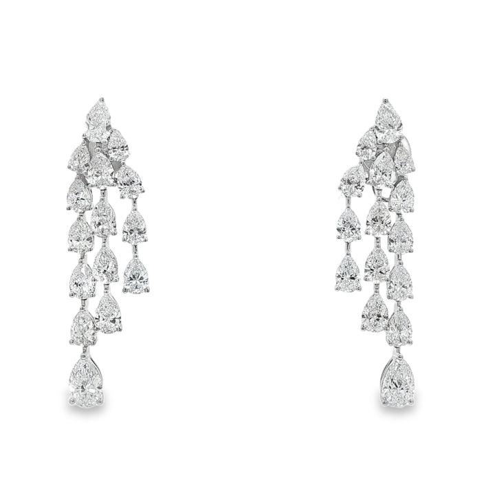 18kt White Gold Lab Diamond Dangling Earring