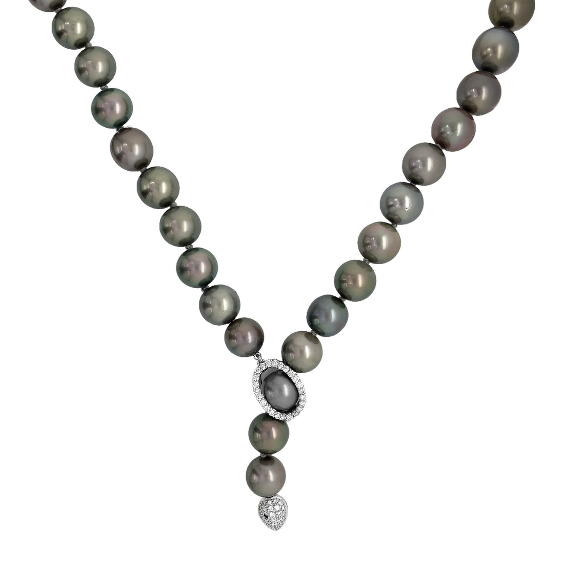 18kt White Gold Diamond And Pearl Necklace