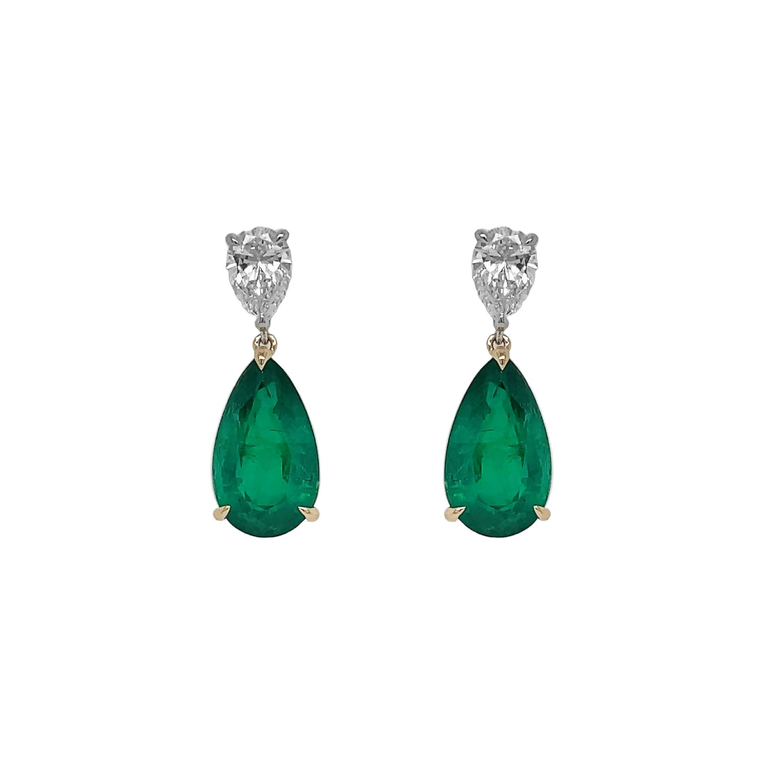 18kt White Gold Diamond And Green Emerald Dangling Earrings