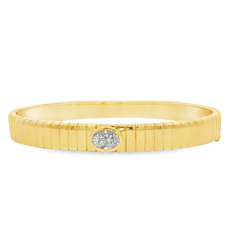 18kt Yellow Gold Diamond Bangle