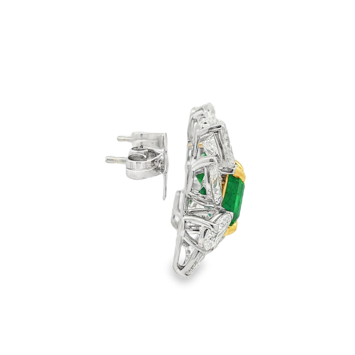 18kt White And Yellow Gold Diamond And Green Emerald Earring