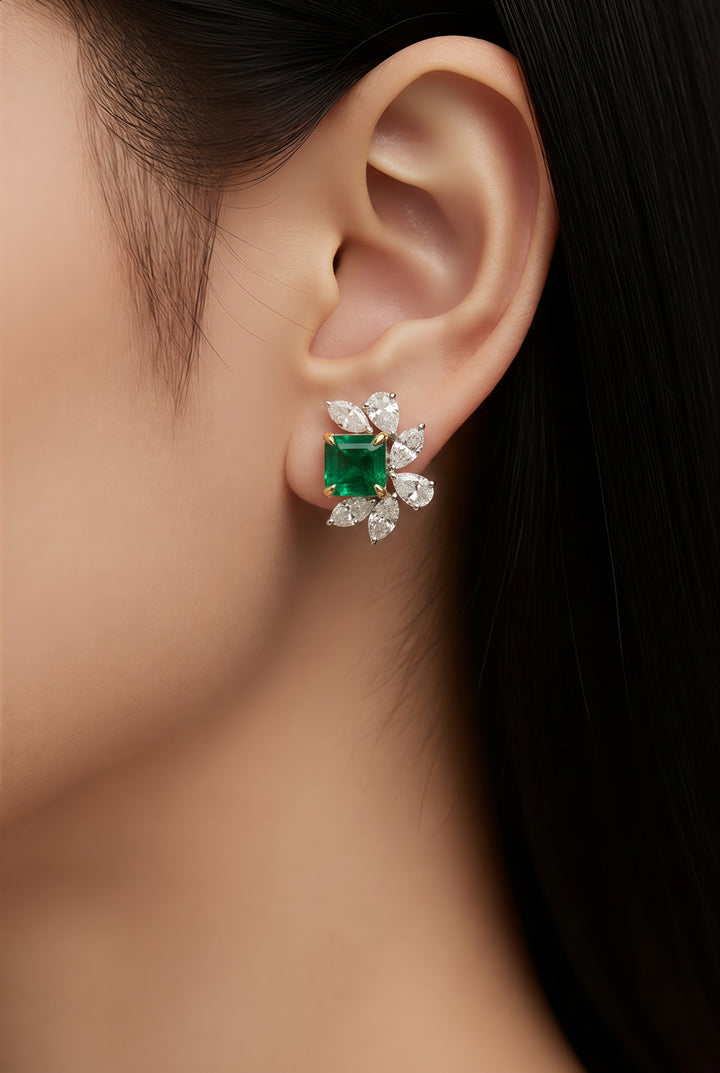 18kt White And Yellow Gold Diamond And Green Emerald Earring