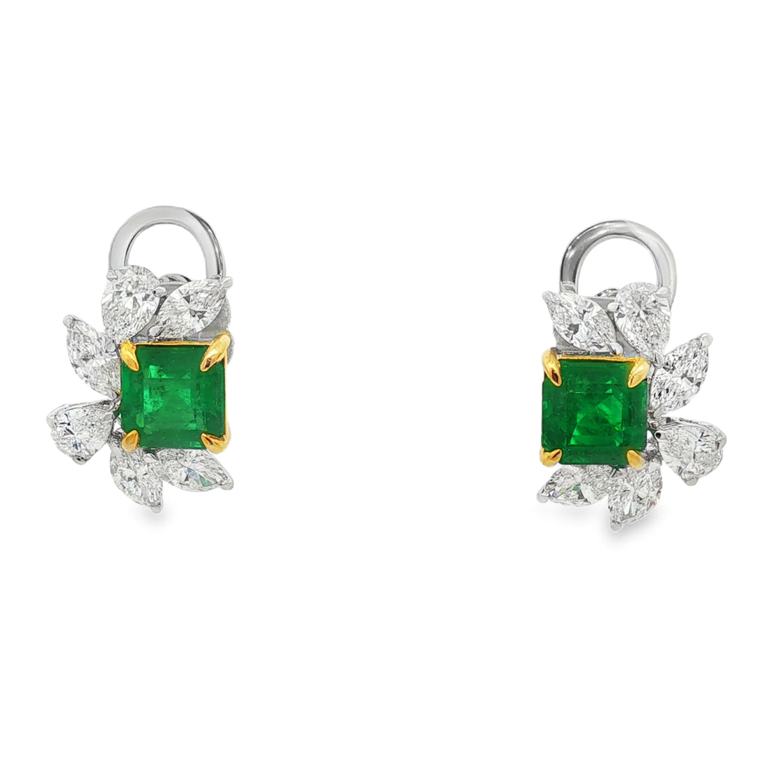 18kt White And Yellow Gold Diamond And Green Emerald Earring
