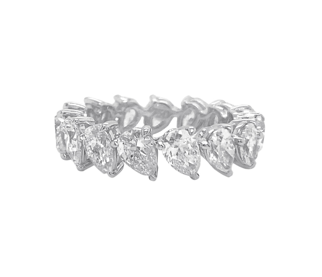 18kt White Gold Diamond Band