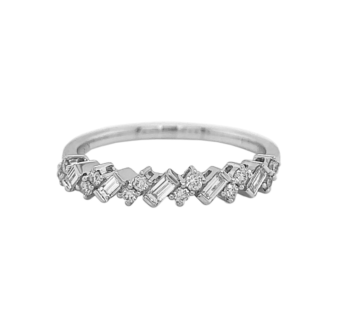 18kt White Gold Diamond Band