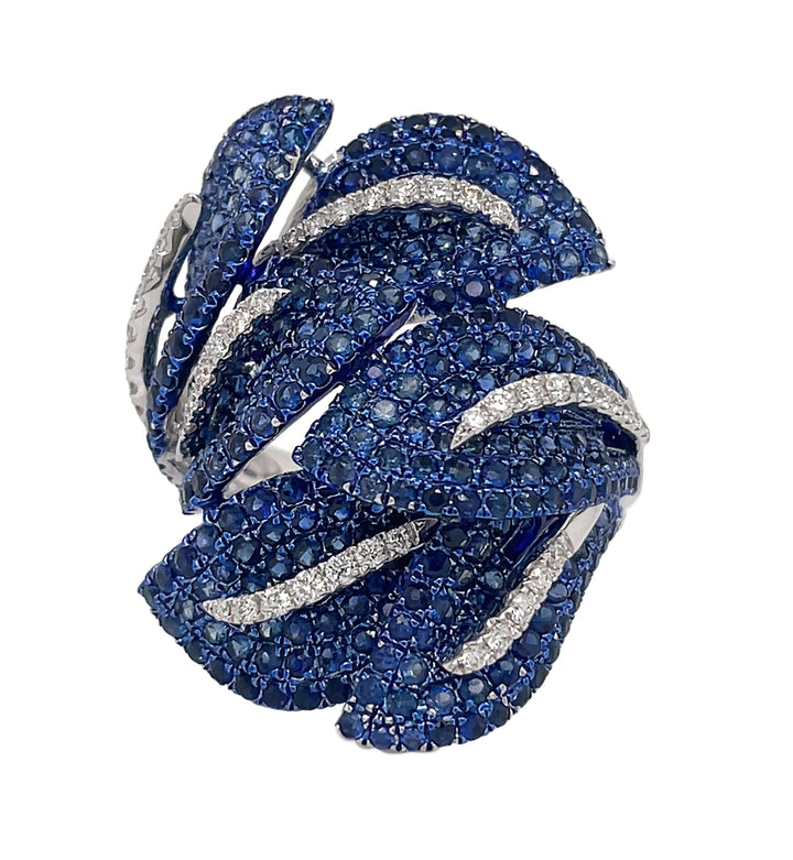 18kt White Gold Diamond and Blue Sapphire Ring