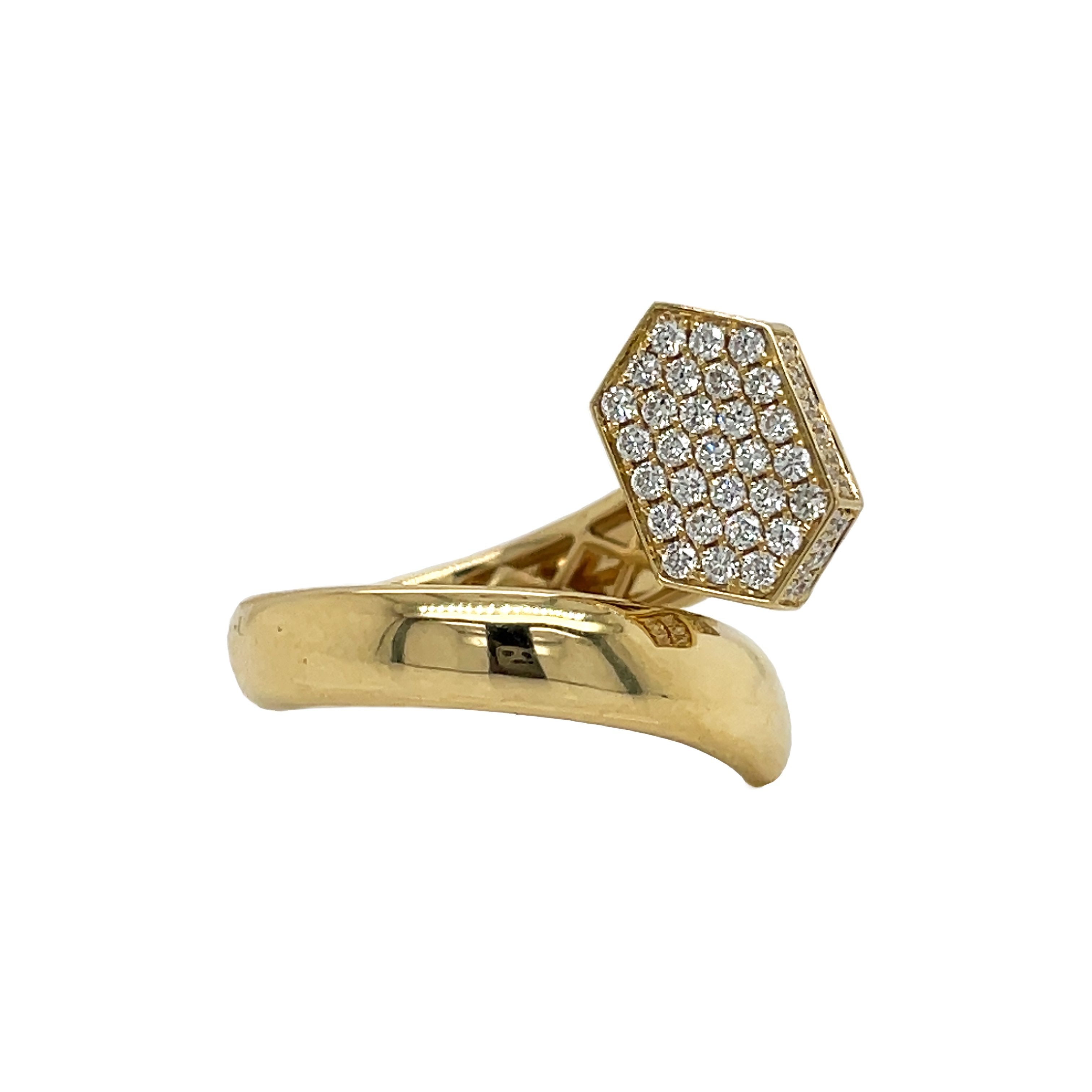 18kt Yellow Gold Diamond Ring