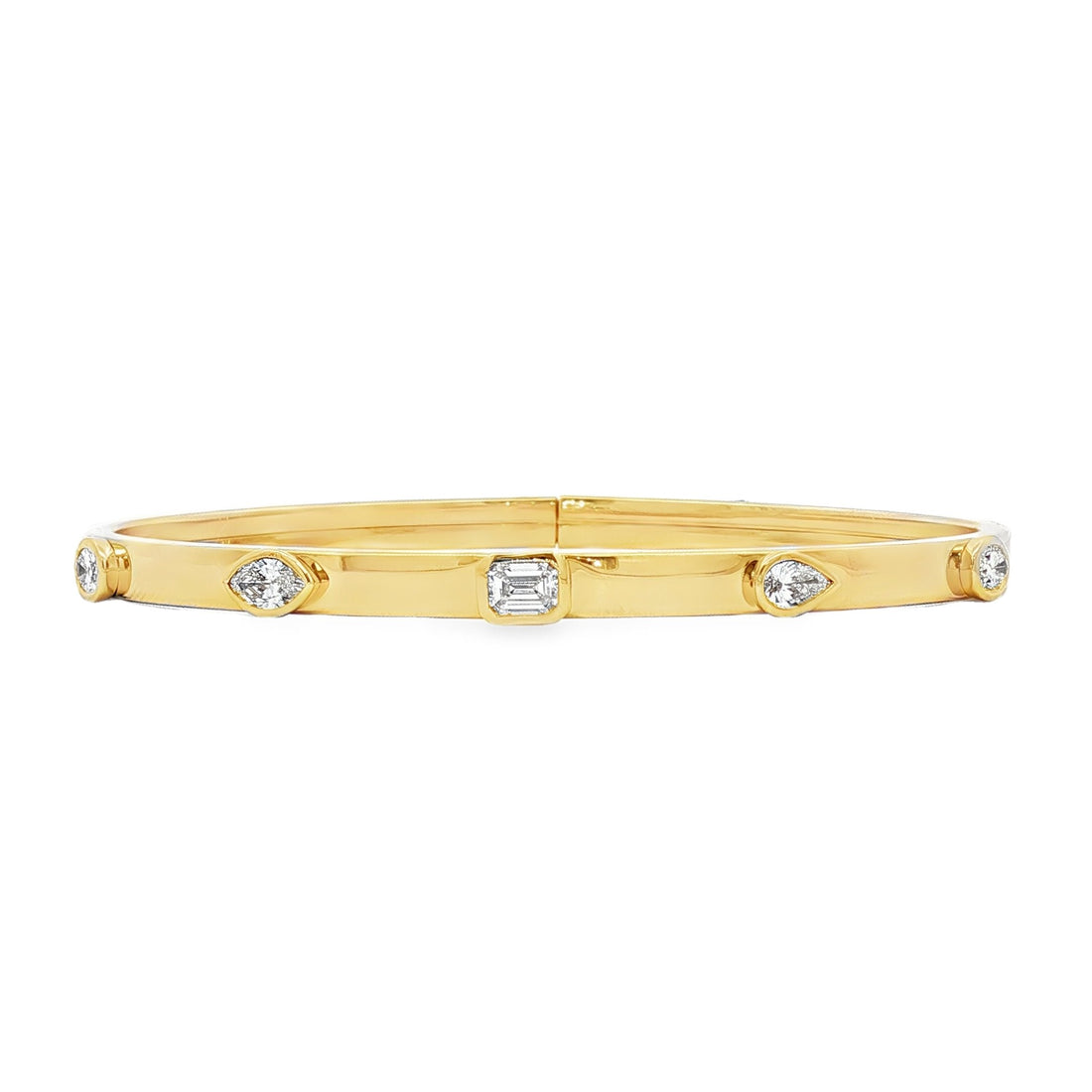 18kt Yellow Gold Diamond Bangle