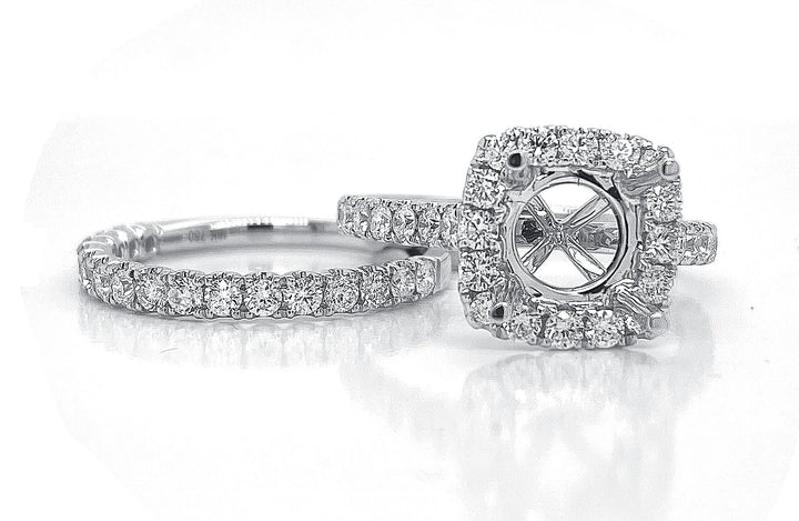 18kt White Gold Diamond Halo Semi Mount With Matching Band