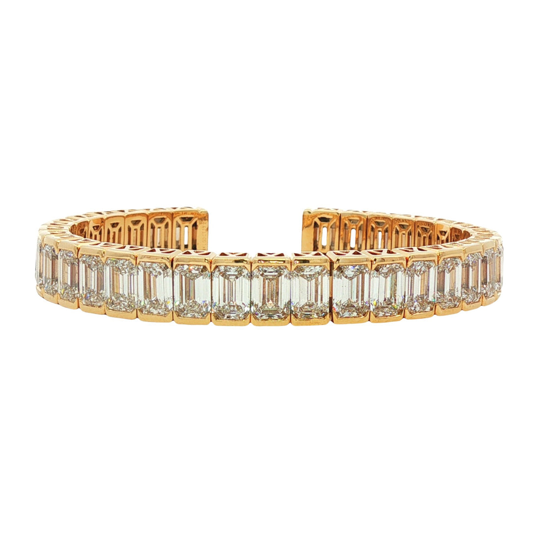14kt Yellow Gold Lab Diamond Bangle