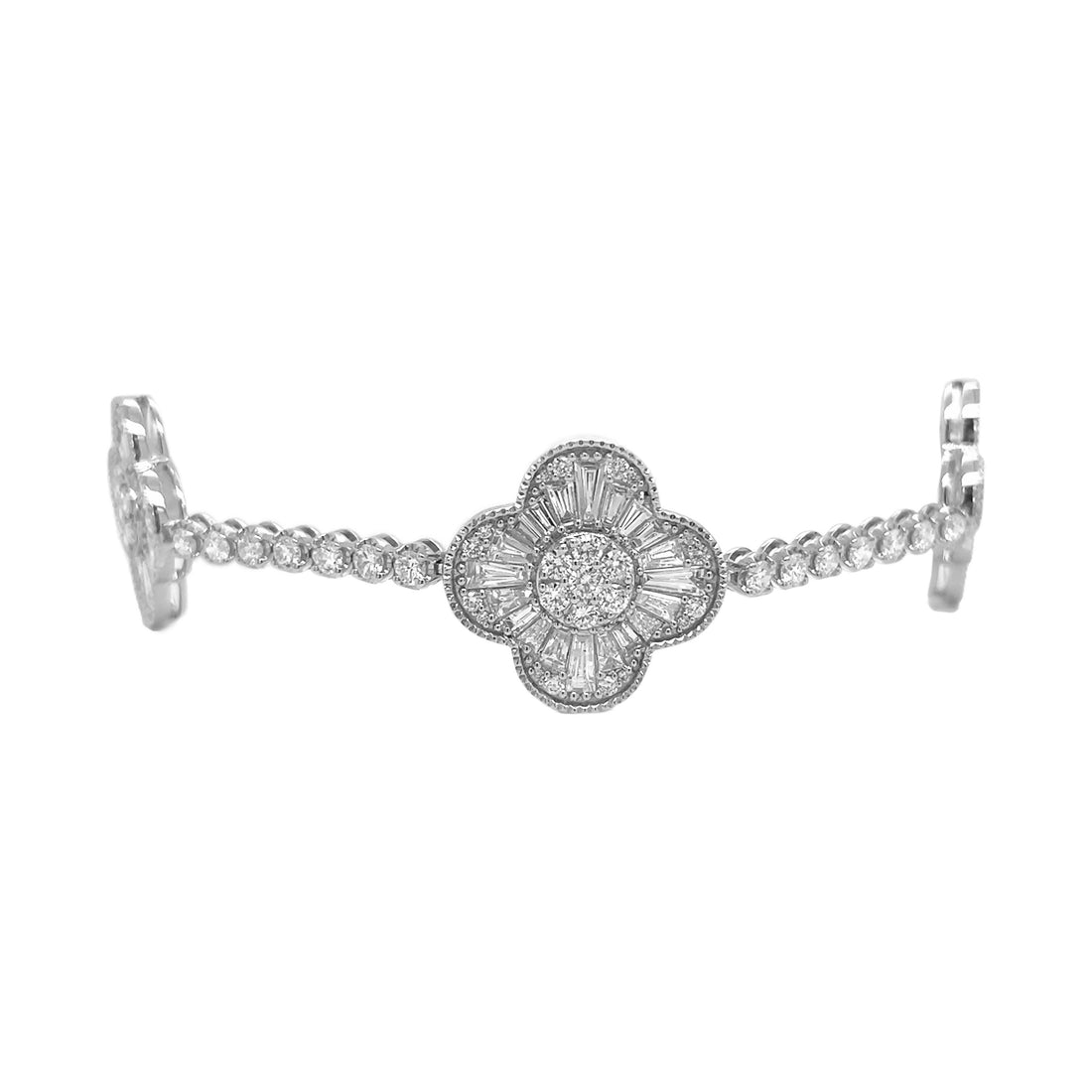 18kt White Gold Diamond Flower Bracelet