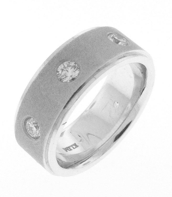 14kt White Gold Diamond Men`s Wedding Band