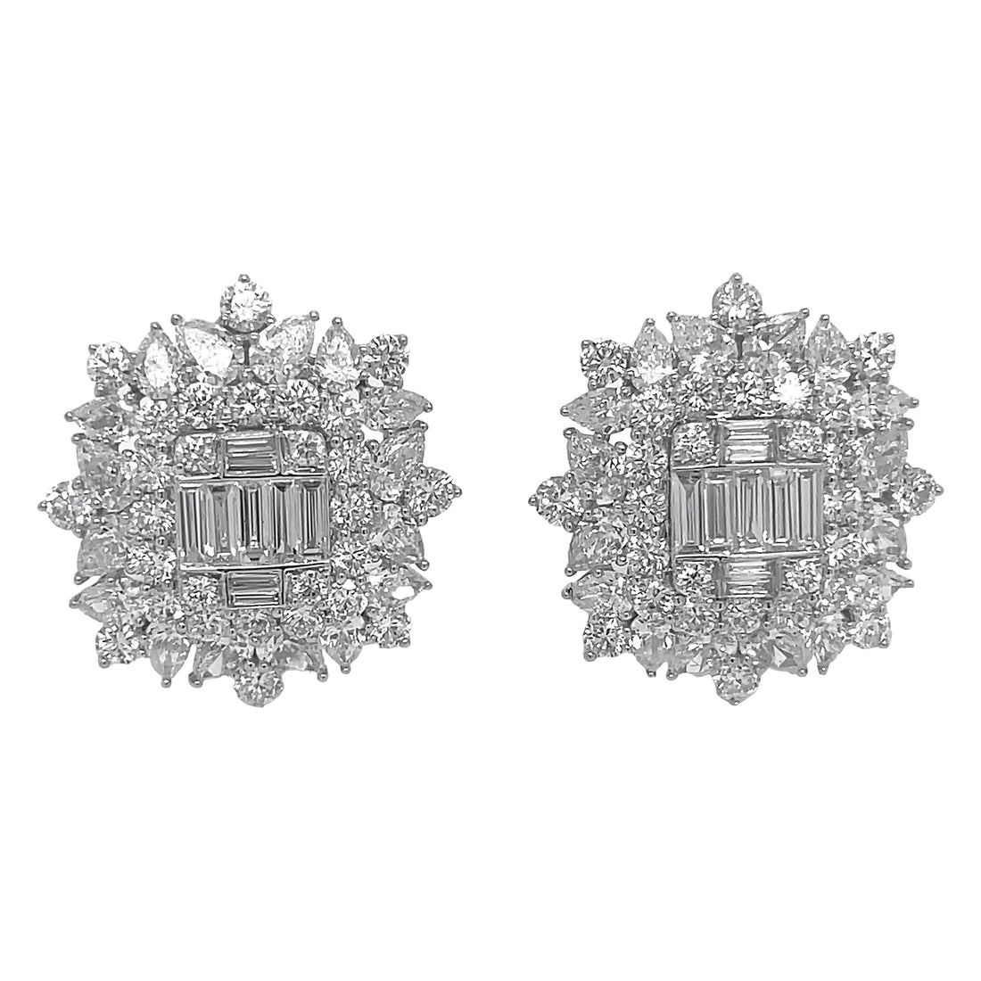18kt White Gold Diamond Earrings