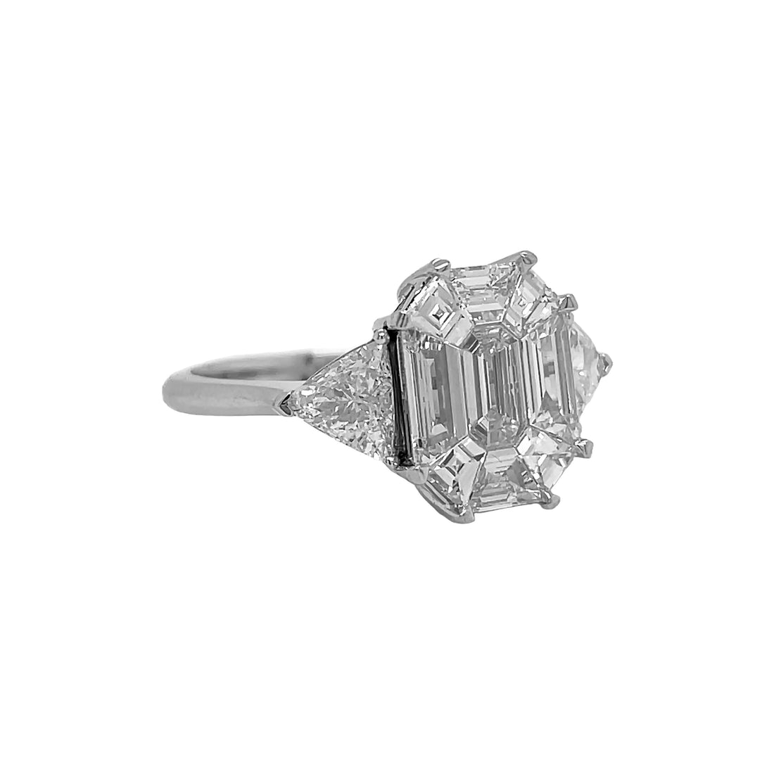 18kt White Gold Diamond Ring