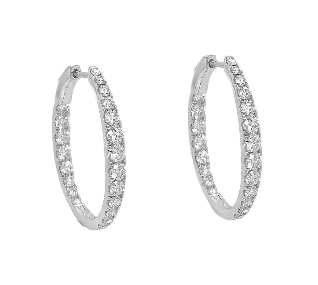 18kt White Gold Diamond Earrings