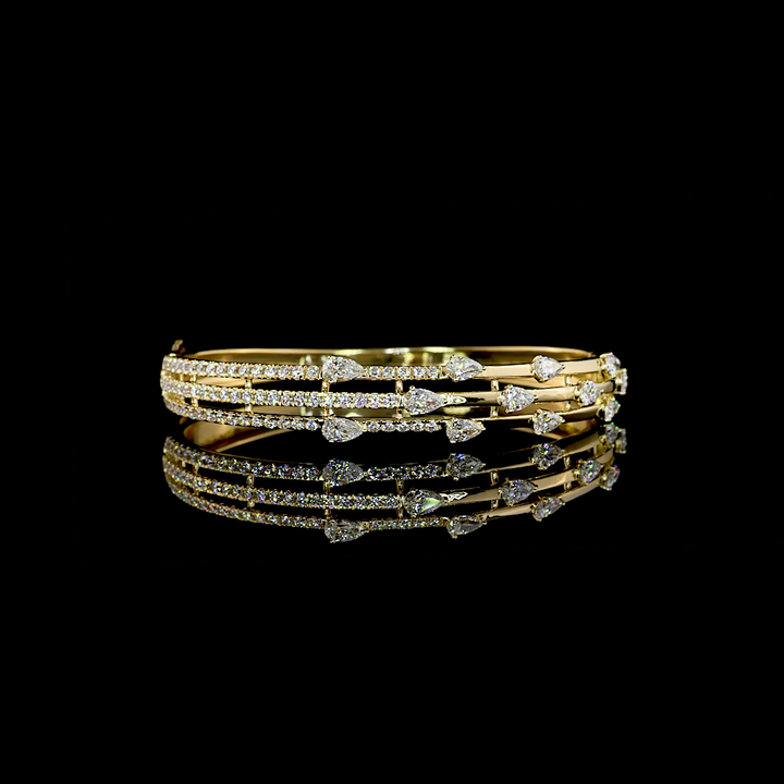 14kt Yellow Gold Lab Diamond Bangle