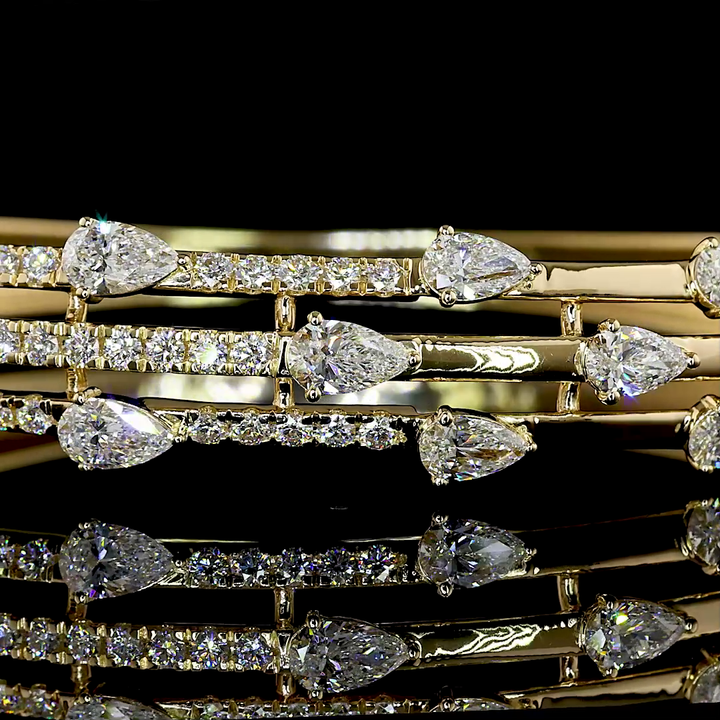14kt Yellow Gold Lab Diamond Bangle